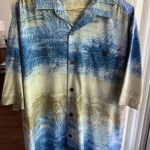 Men’s Tommy Bahama shirt - size large